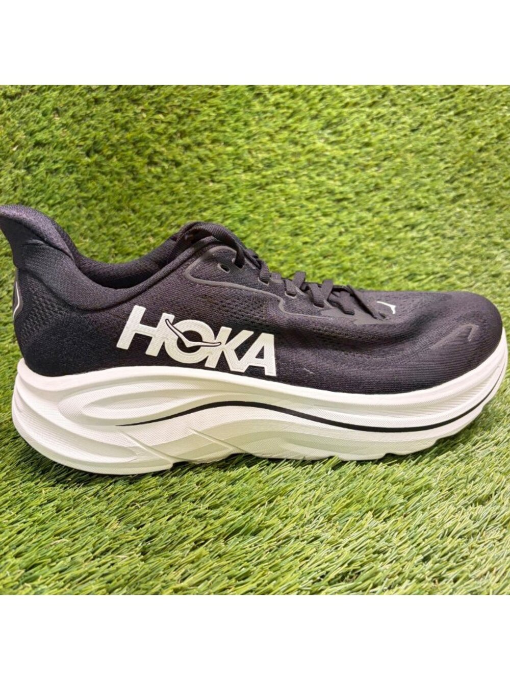 Hoka One One Clifton 10 Mens Size 11.5EE Black White Running Shoes Sneakers